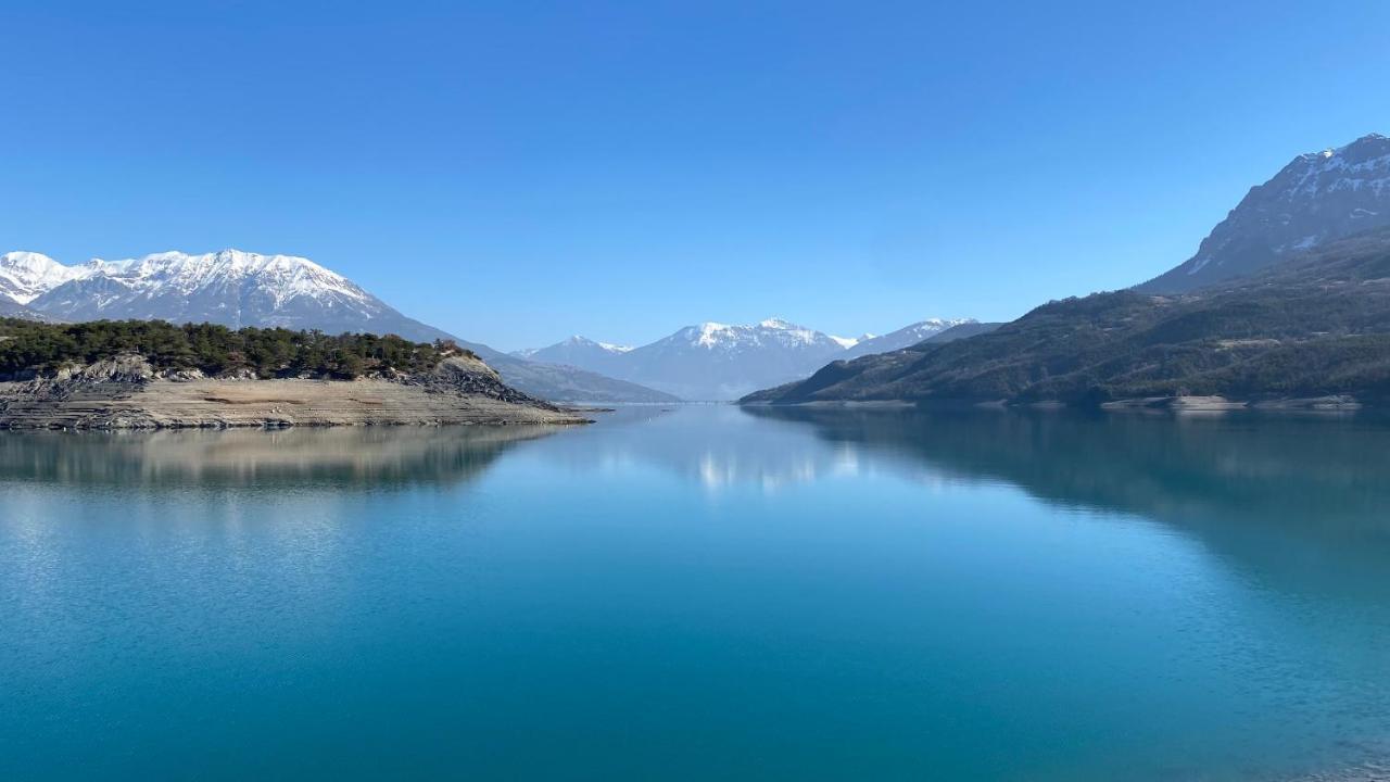 Embrun - Appartement 4/6 personnes avec extérieurs Esterno foto