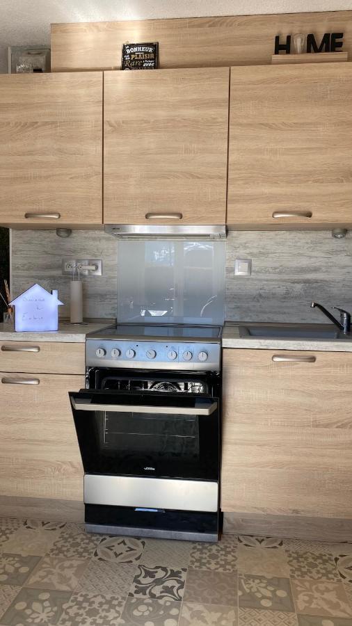 Embrun - Appartement 4/6 personnes avec extérieurs Esterno foto